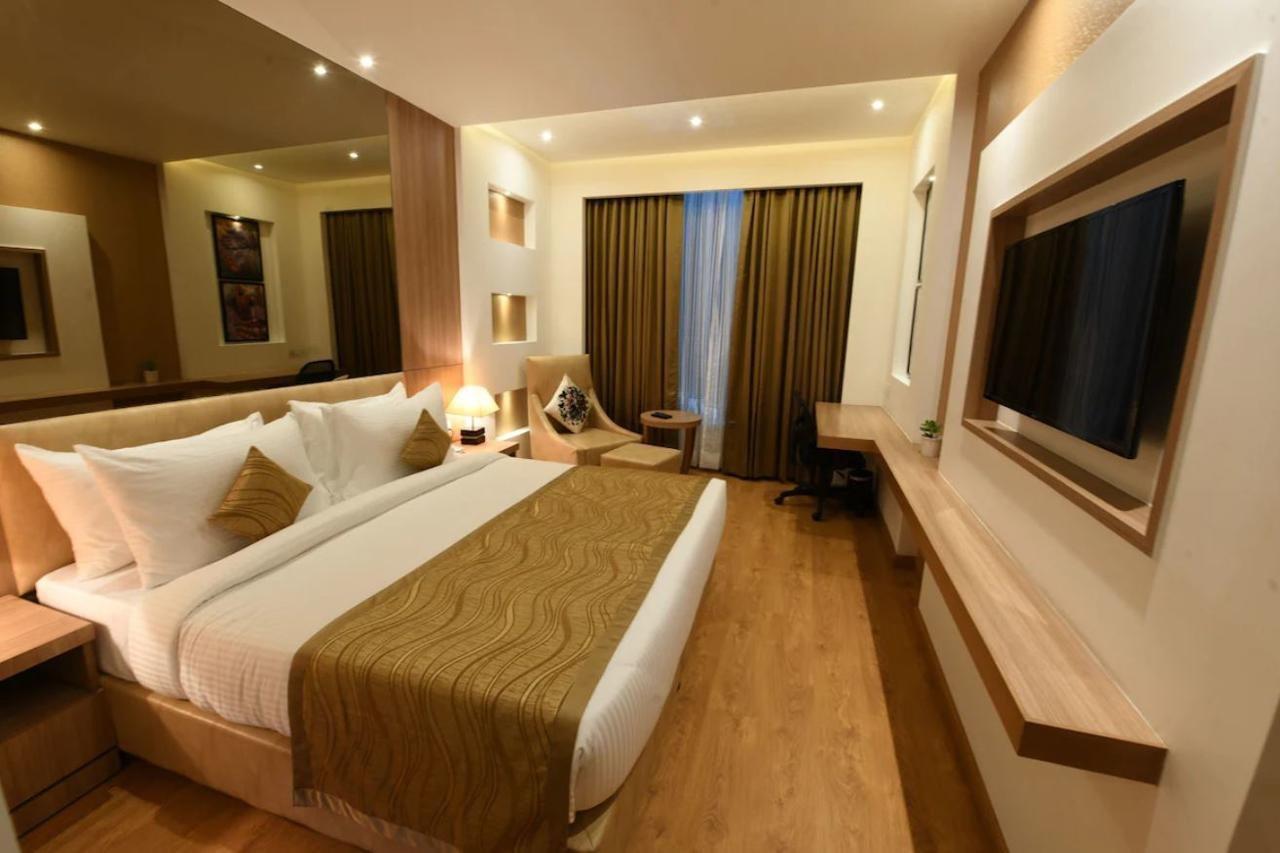 Surestay Plus By Best Western Amritsar Exterior foto