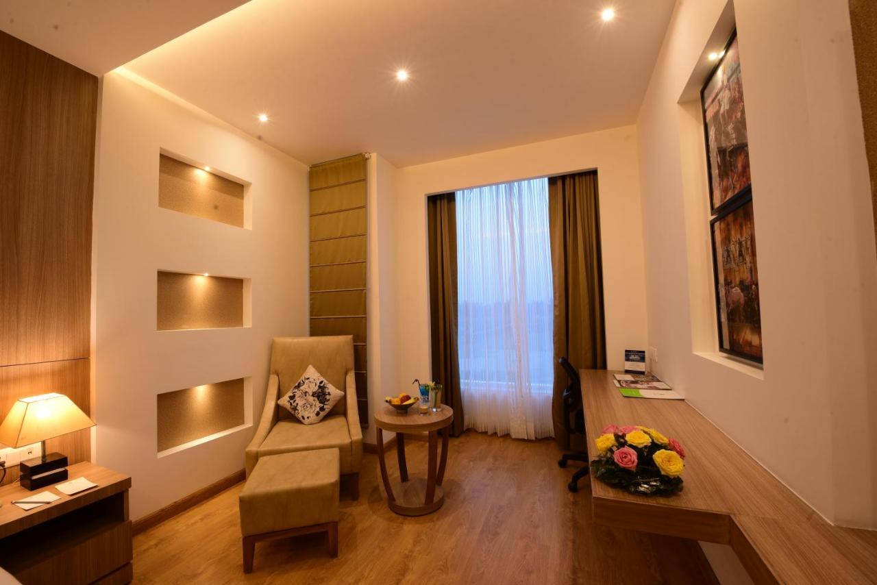 Surestay Plus By Best Western Amritsar Exterior foto